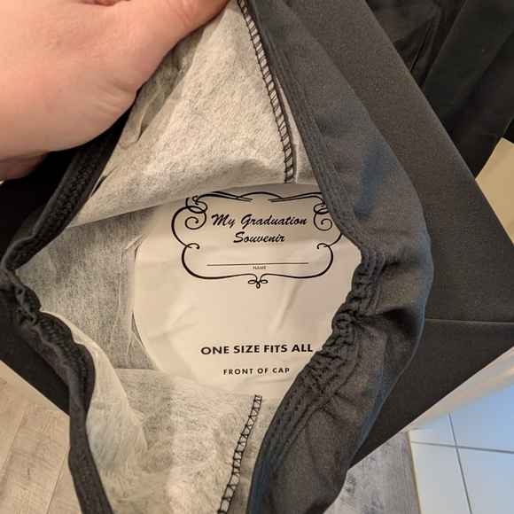 Oak Hall Unisex 5'3" 5'5" Elegant Black Graduation Gown and Cap - Picture 2 of 5